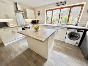 Photo 10- click for photo gallery